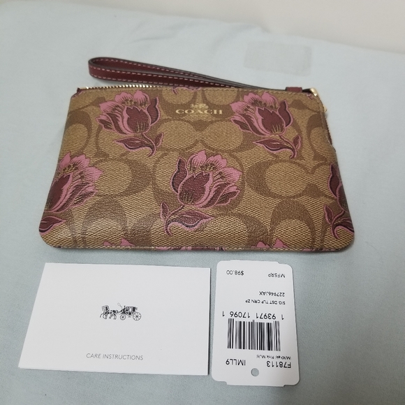 💕NWT Coach wallet - Picture 7 of 7